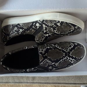 Woman’s slip on sneakers
